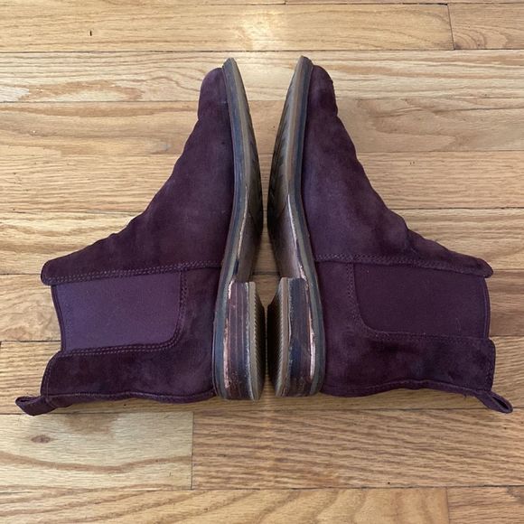 Clarks burgundy suede super comfortable pull on low boots size 9 - Picture 3 of 8